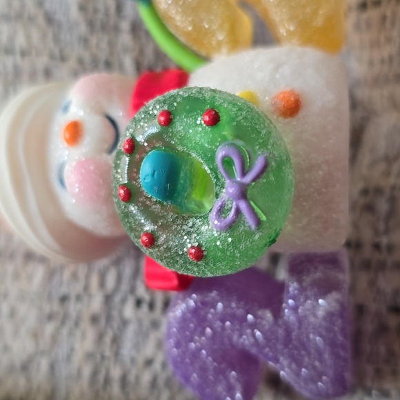 HALLMARK COLLECTIBLE KEEPSAKE "SWEET DECADE" CHRISTMAS TREE ORNAMENT - Picture 10 of 11